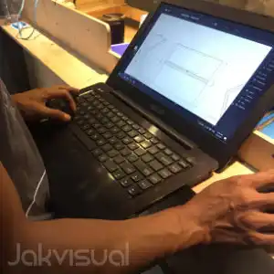 Desain kiosk touchscreen